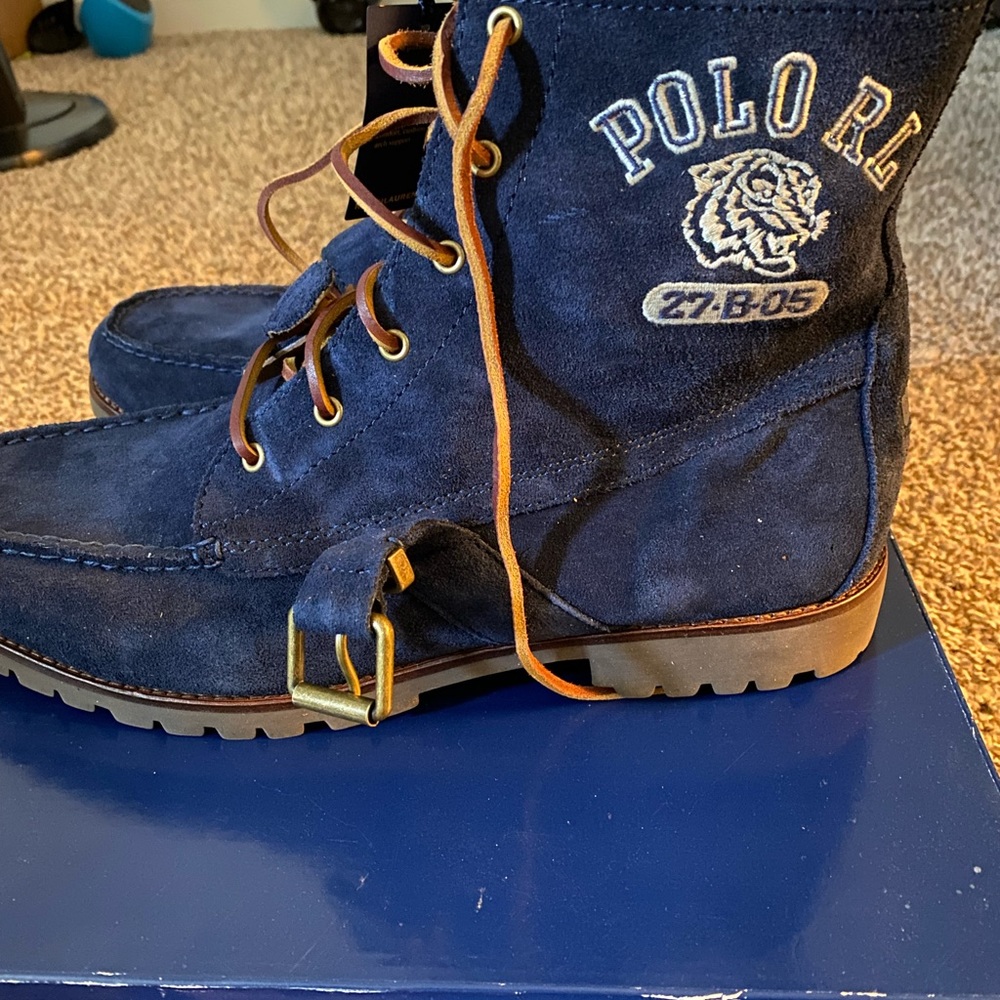 Size men 13 Ralph Lauren boots. Worn a couple times